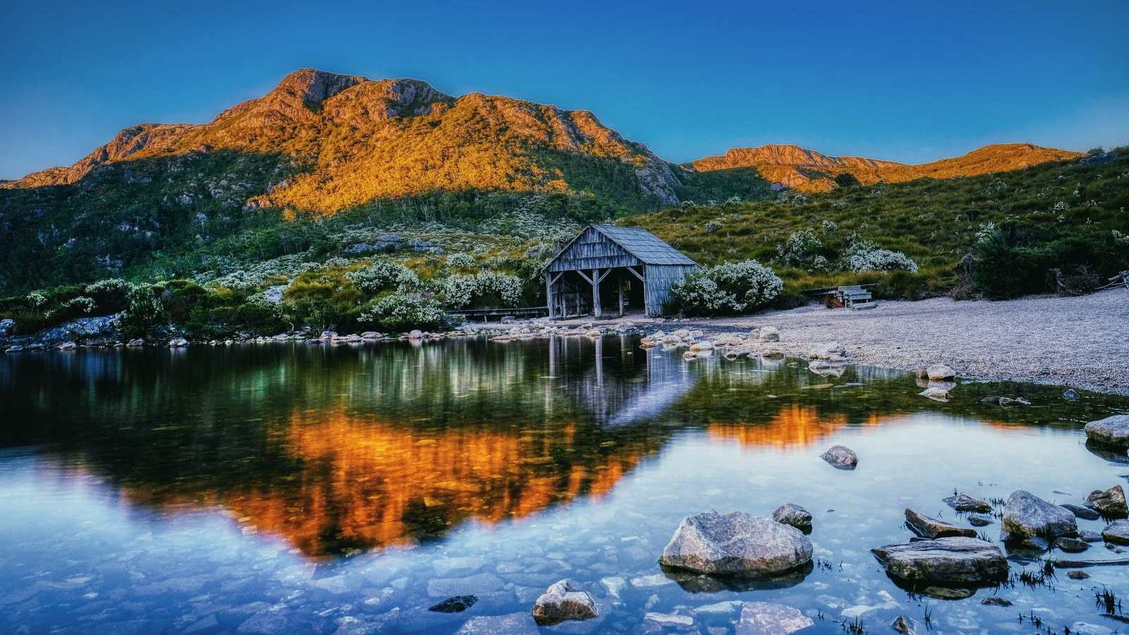 Dove Lake boatshed at Cradle Mountain National Park at sunrise